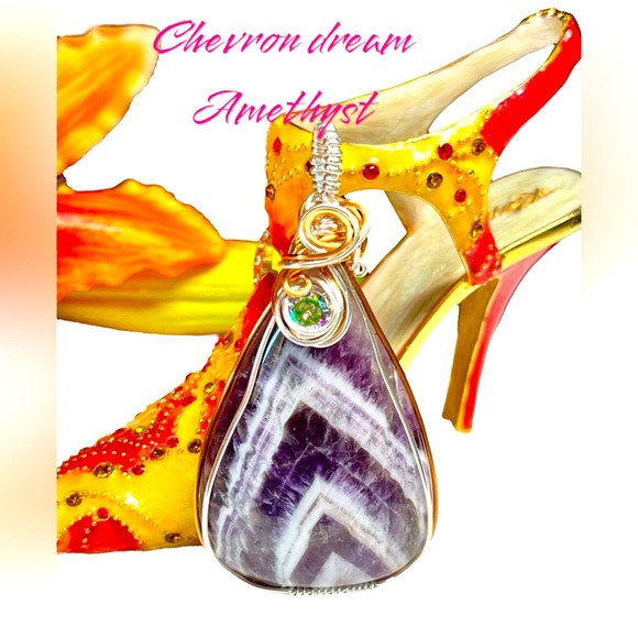 💜stunning purple chevron dream amethyst agate, wire wrapped artisan pendant - Picture 1 of 9